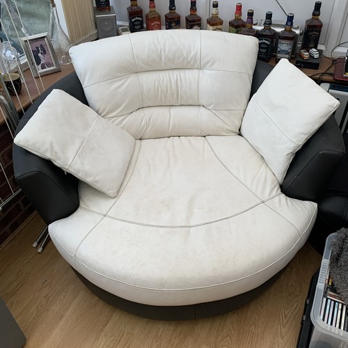 Large leather swivel - large,