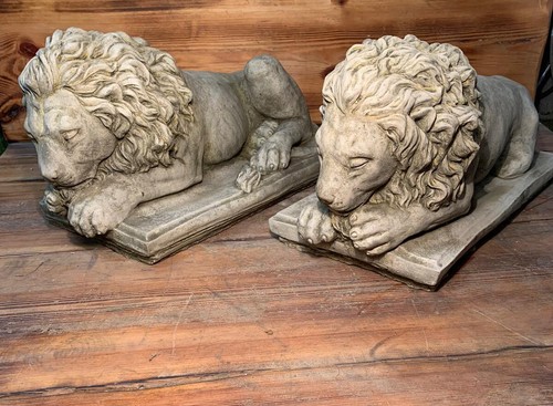 Stone garden pair - stone, proud