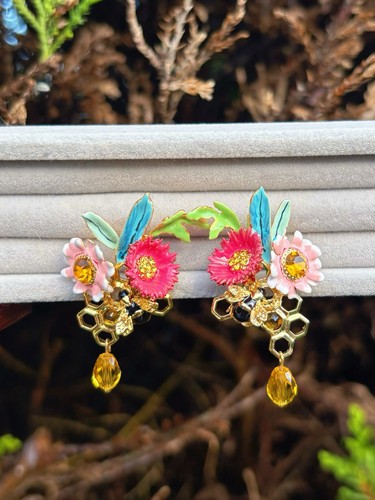 Les nereides flowers and - nereides,