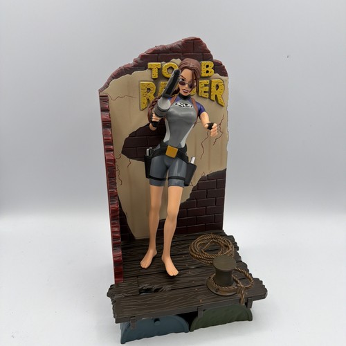 Playmates toys tomb raider - toys,