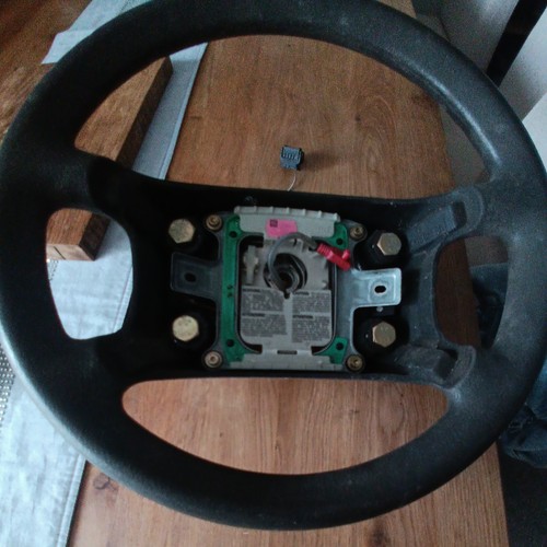 Audi steering wheel - b4,