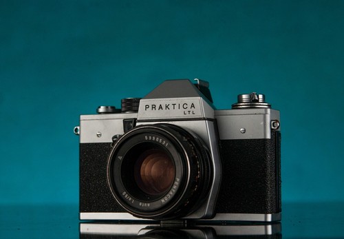 35mm slr camera - 35mm,