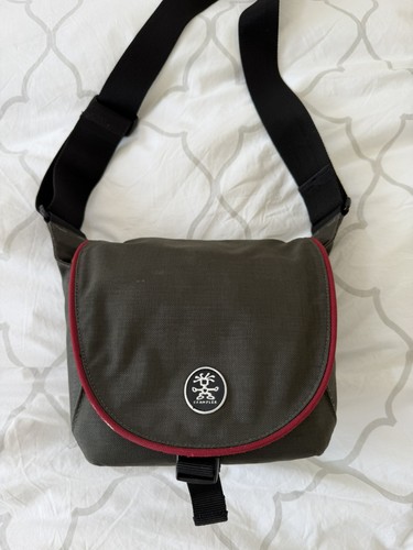 Crumpler camera bag ben - camera,