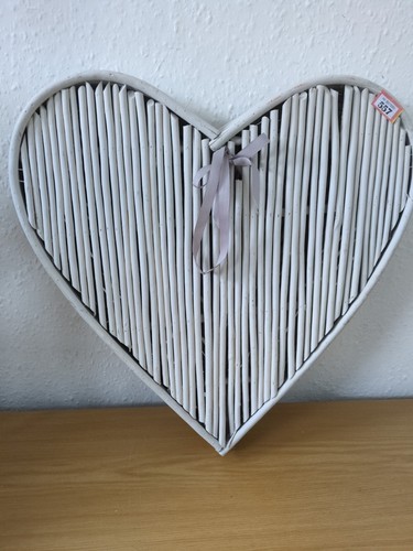 Large wicker heart sandstone - heart,,