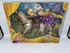 Disney Tangled The Series Princess Rapunzel Doll & Royal Horse Maximus NEW