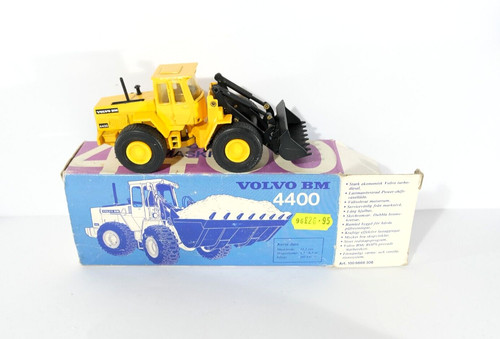 Volvo 4400 loader 1 - bm,
