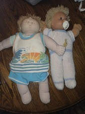 Lot of 2 Large 20" 1980s Dolls