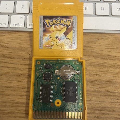 Genuine pokemon yellow - genuine!,