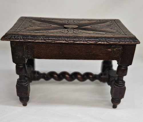 Antique barley twisted - twisted, oak