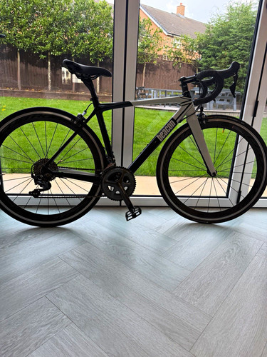 Beacon carbon fibre - beacon, road