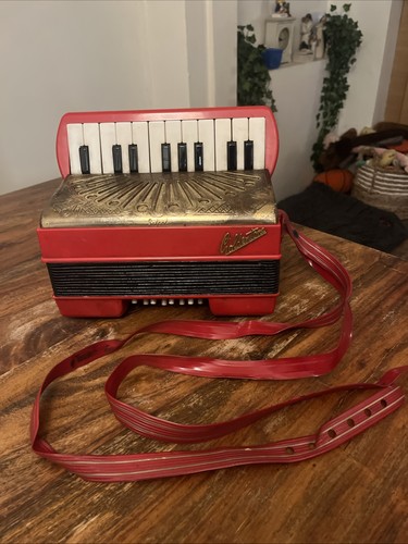 Vintage goldentone childrens - vintage,