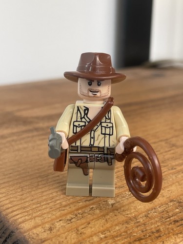 Lego indiana jones minifigure - indiana,