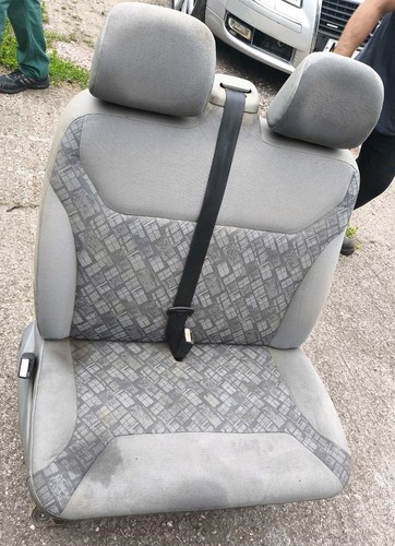 Vauxhall vivaro renault trafic - renault,