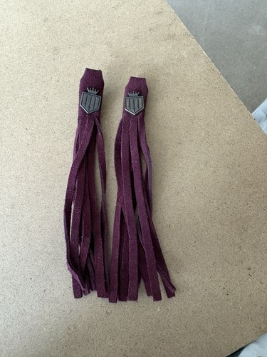 Fairfax favor burgundy - &,