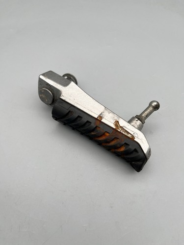 Kawasaki zzr1400 footrest - kawasaki,