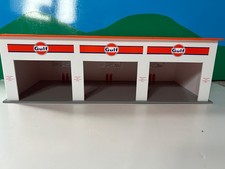 1:32 Scale GULF  3x Car Pit