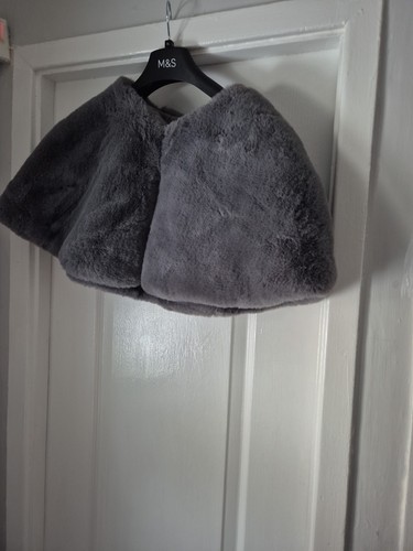 Quiz grey faux fur shrug - quiz,