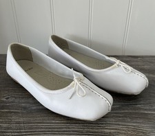 Clarks Womens  White Leather