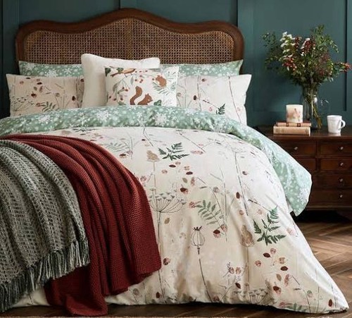Laura ashley winter floral - laura,