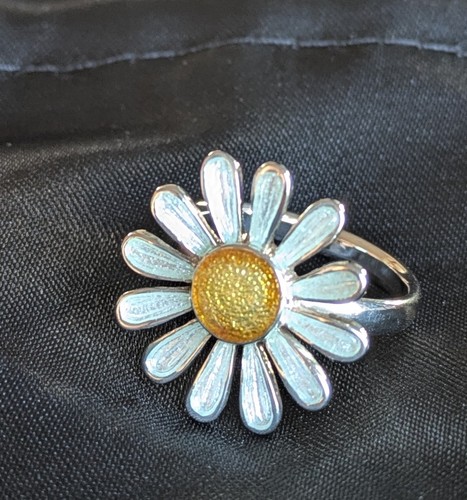 Sheila fleet daisies dawn - sheila,