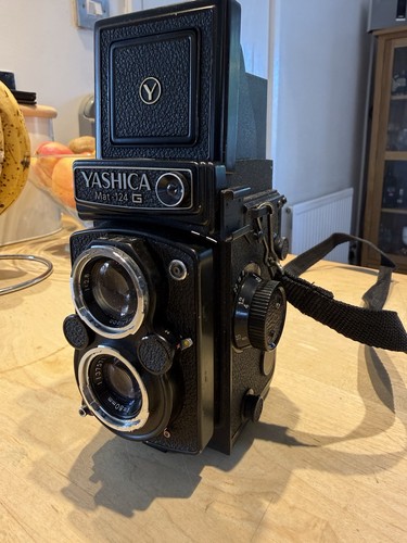 Yashica mat 124g medium - yashica,