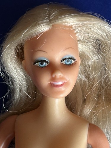 Vintage doll 1970s - 💛,