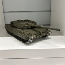 Minichamps Leopard 2 German Main Battle Tank  1:35