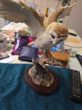 Leonardo Collection Owl On Wooden Base Wings Up