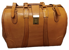 VINTAGE LEATHER DOCTOR'S BAG