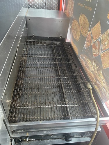 Pizza conveyor lincoln - pizza, gas