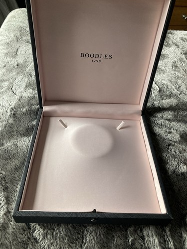 Boodles necklace jewellery - jewellery, box