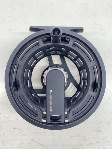 Loop fly reel with - fly,