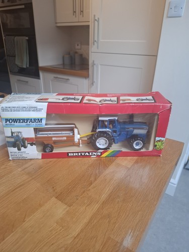 Britains farm toys powerfarm - britains,