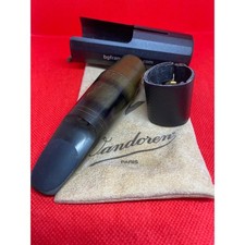 🔍 Vandoren V5 T25 HR Tenor