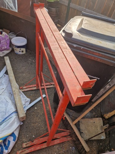 Bricklayer builder trestles - bricklayer, builder's