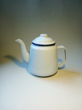 Vintage Style Blue & White Enamel 1.5 Litre Teapot New