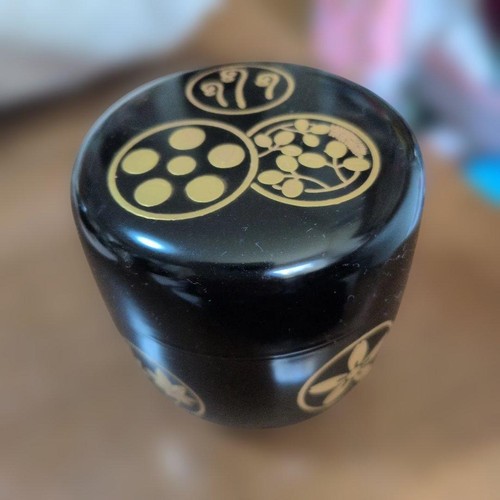 Black gold pattern - black,