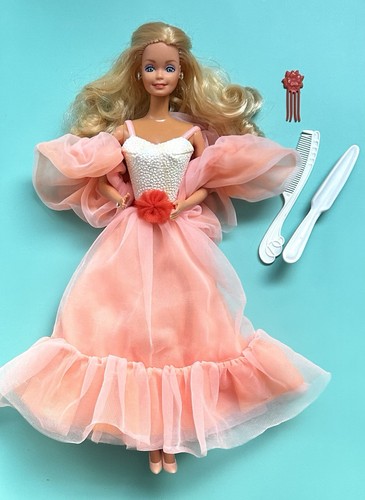 Barbie 1984 vintage - 🤍,