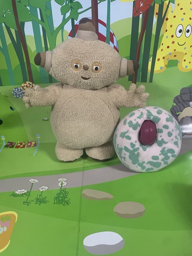 The night garden makka - night,