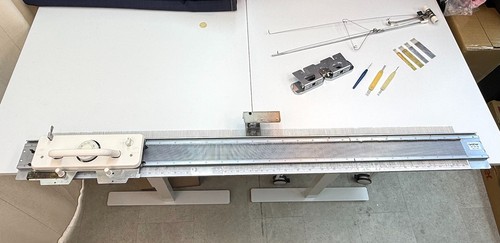 Brother knitting machine - knitting,