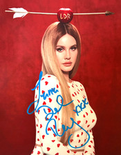 LANA DEL REY Singed 8x10 inch