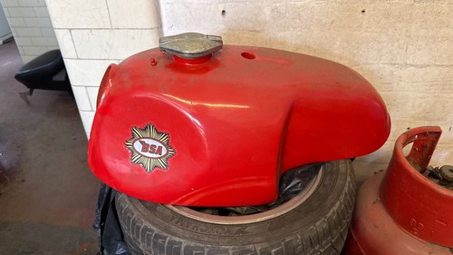 Bsa a50 spitfire fibreglass - spitfire,
