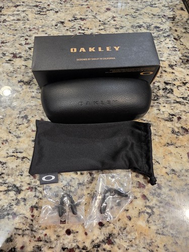 Oakley clamshell hard - oakley,