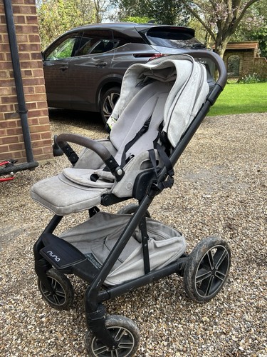Nuna mixx pushchair - inc, apron