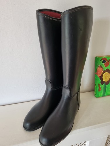 Loveson black rubber horse - loveson,