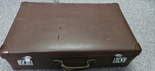 Vintage globetrotter brown - vintage,