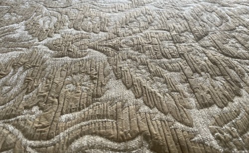 Stunning heavy upholstery - stunning,