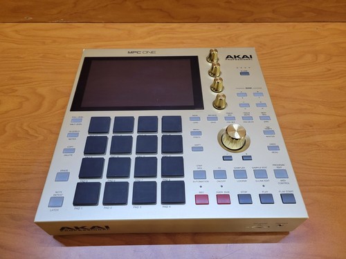 Akai professional mpc one - akai,