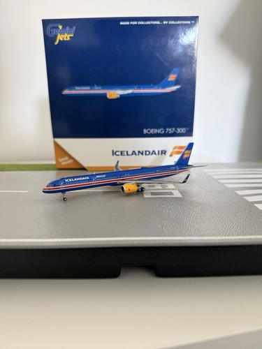 Icelandair boeing 757 300 - icelandair, 757-300