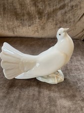 Lladro Dove Figurine, 1015